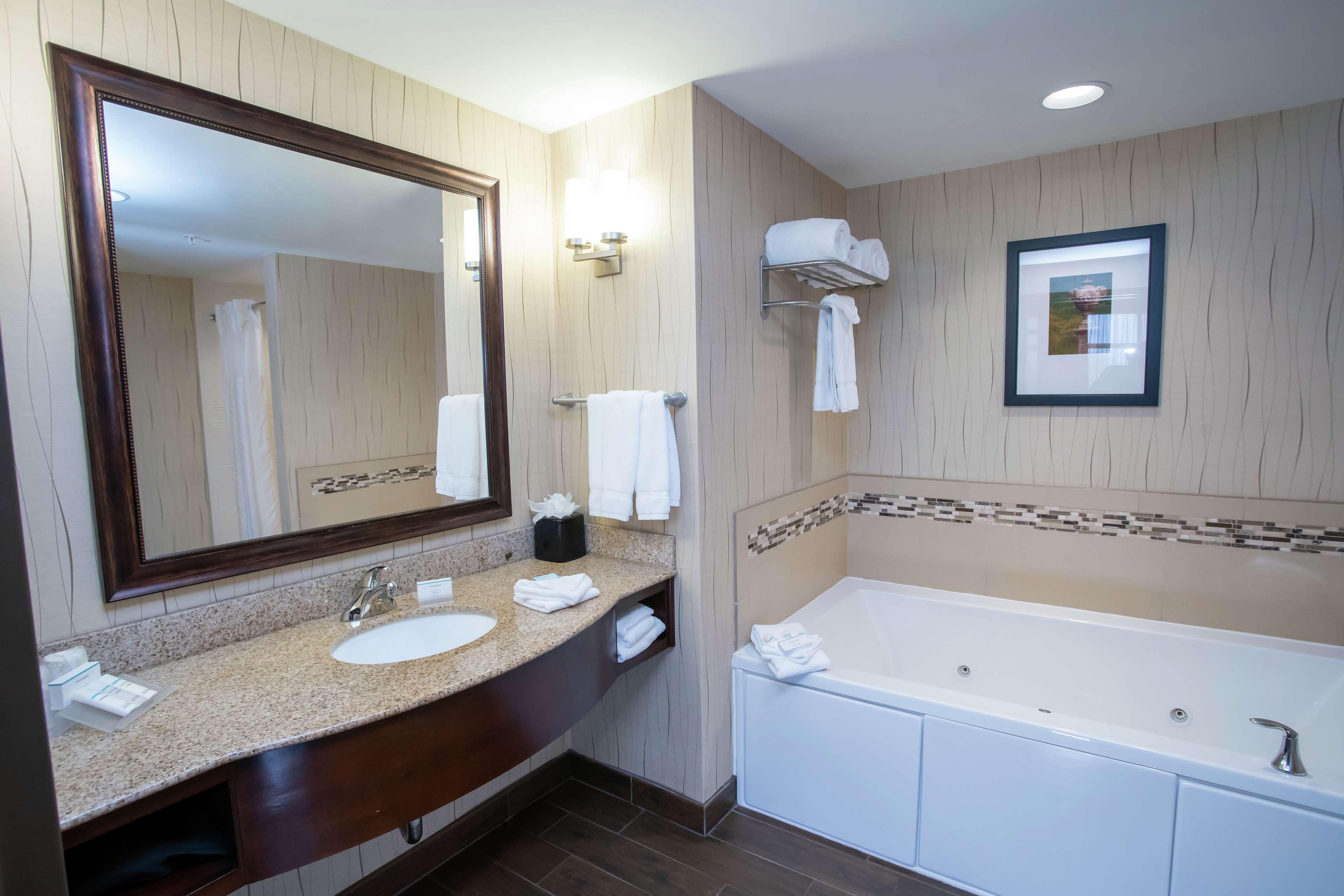 Hilton Garden Dayton South - Austin Landing Hotel