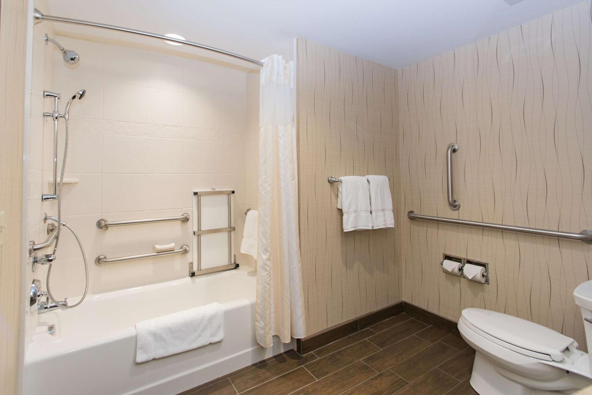 Hilton Garden Dayton South - Austin Landing Hotel 3*